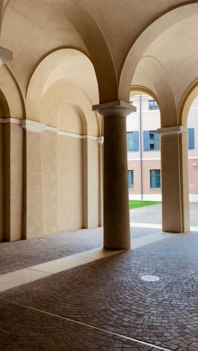 Apartamento Residenza Frattini By Almanova Residenze Mantua Exterior foto